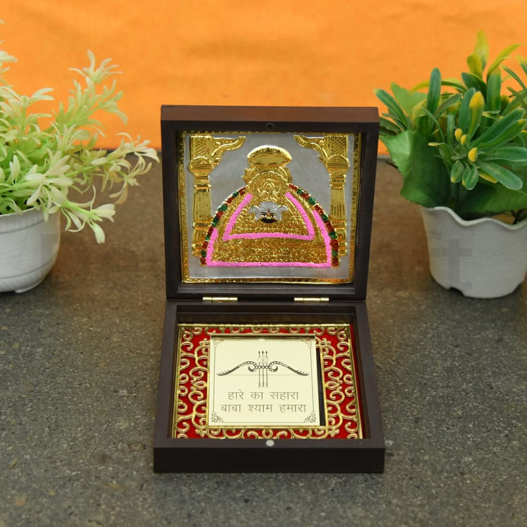 Religious showpiece